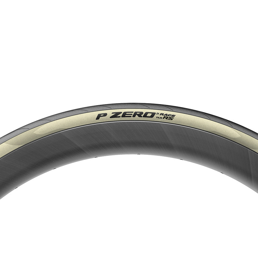 P ZERO Race RS TLR Retro 012130-01-700